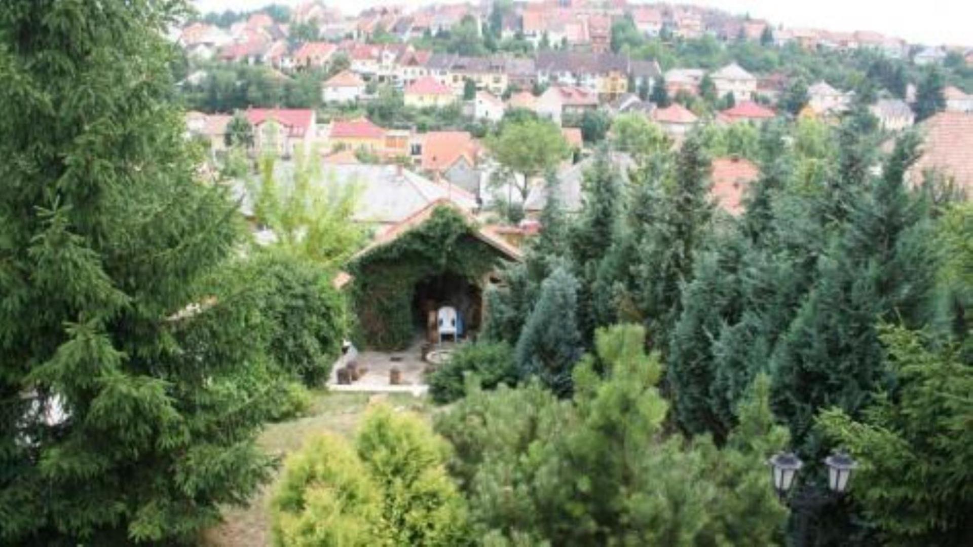 Borbarát Vendégház Eger Esterno foto